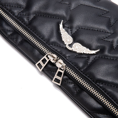 Quilted Star Pattern Black Leather Clutch Bag – Wing Logo Chain Crossbody BagPerfectly sized for essentials, it transitions effortlessly from daywear to evening chic