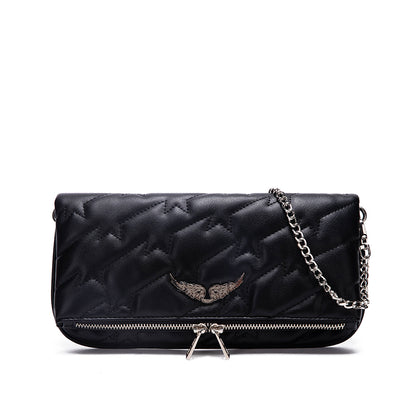 Quilted Star Pattern Black Leather Clutch Bag – Wing Logo Chain Crossbody BagPerfectly sized for essentials, it transitions effortlessly from daywear to evening chic