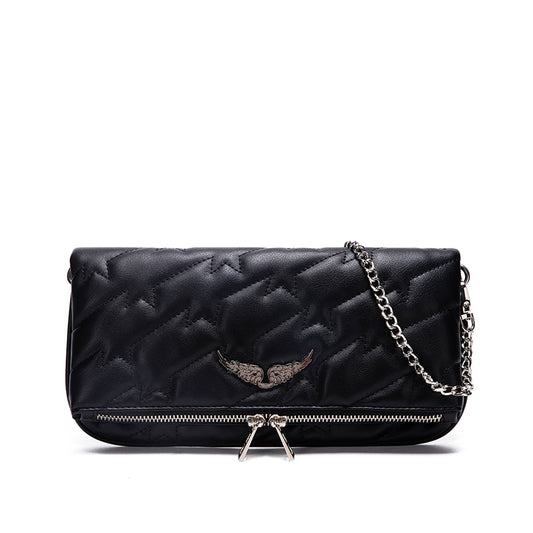Quilted Star Pattern Black Leather Clutch Bag – Wing Logo Chain Crossbody BagPerfectly sized for essentials, it transitions effortlessly from daywear to evening chic